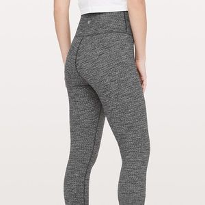 RARE Lululemon Houndstooth CROPPED legging
